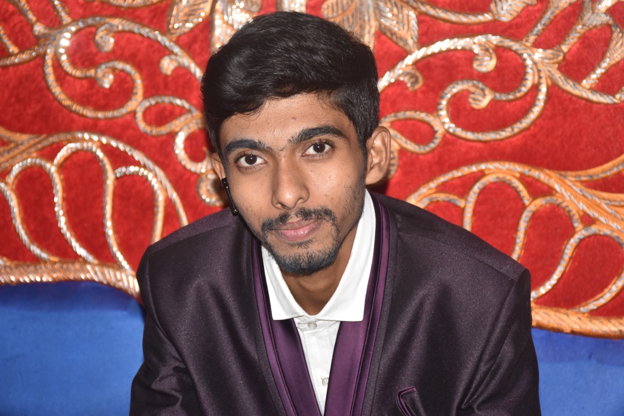 nikhi